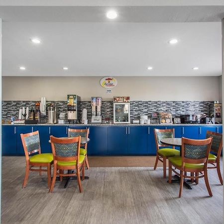 Super 8 By Wyndham Florence Luaran gambar