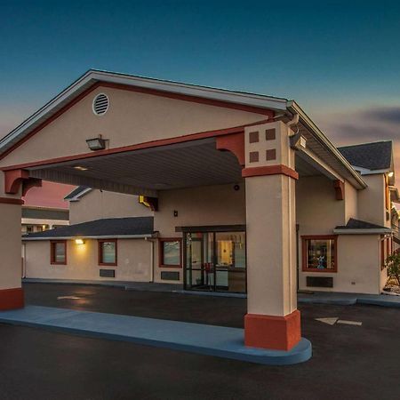 Super 8 By Wyndham Florence Luaran gambar